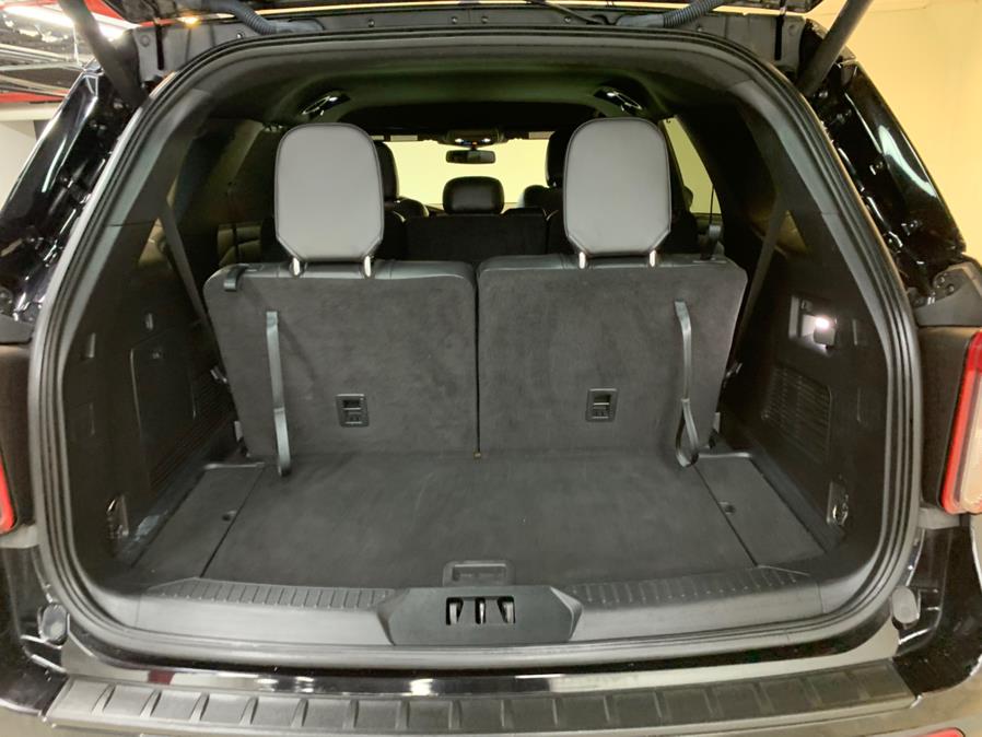 2021 Ford Explorer ST 4WD photo