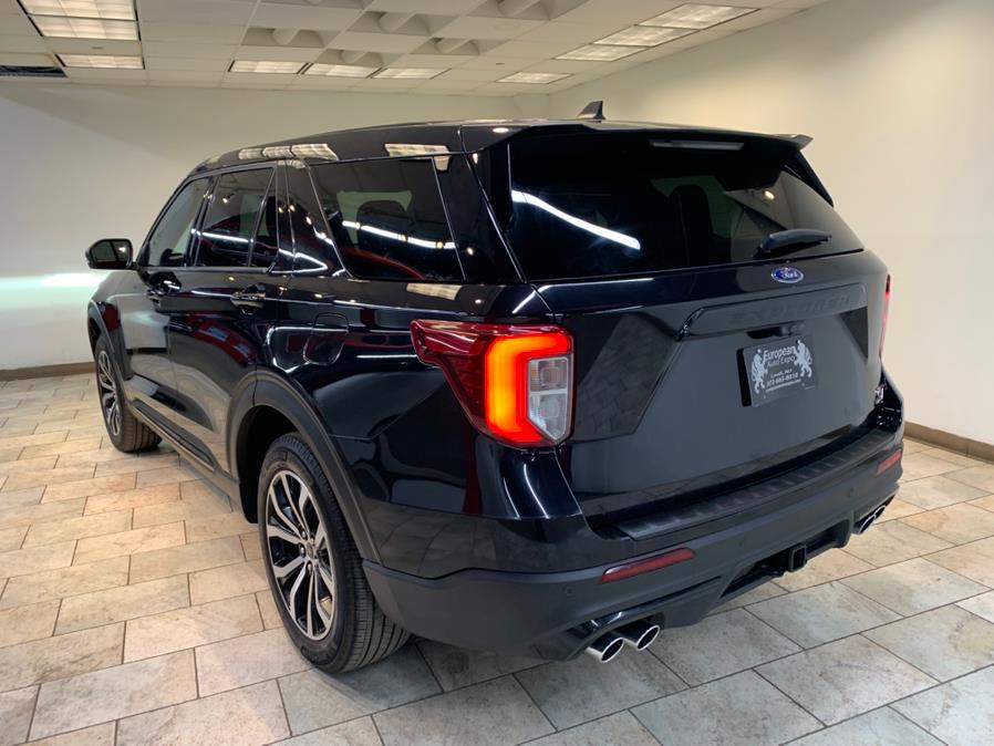2021 Ford Explorer ST 4WD photo