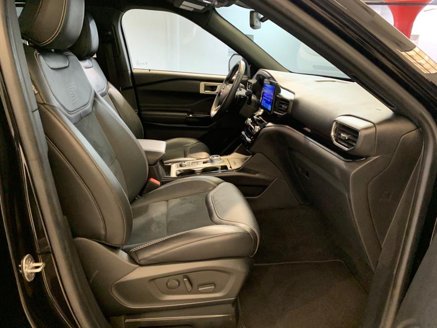2021 Ford Explorer ST 4WD photo