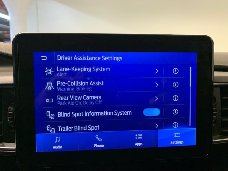 2021 Ford Explorer ST 4WD photo
