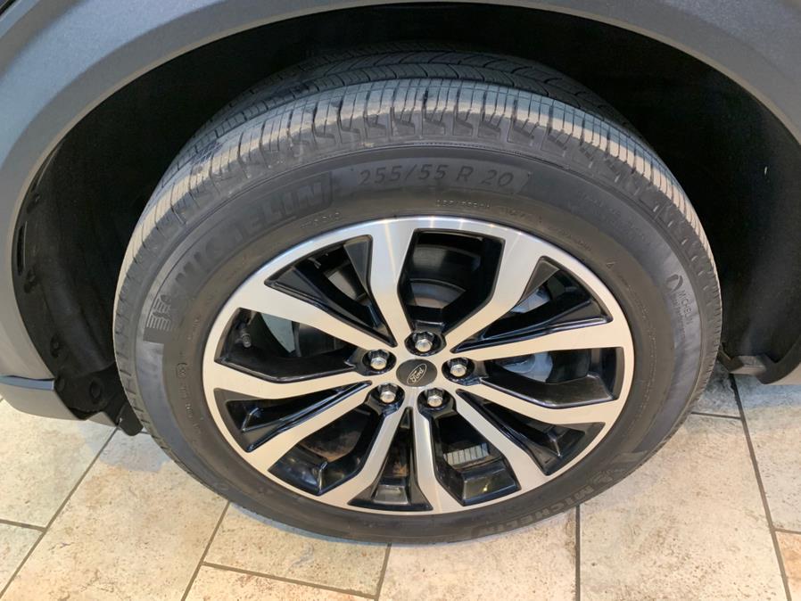 2021 Ford Explorer ST 4WD photo