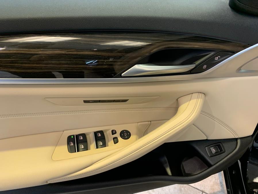 2022 BMW 5-Series 530i xDrive Sedan photo