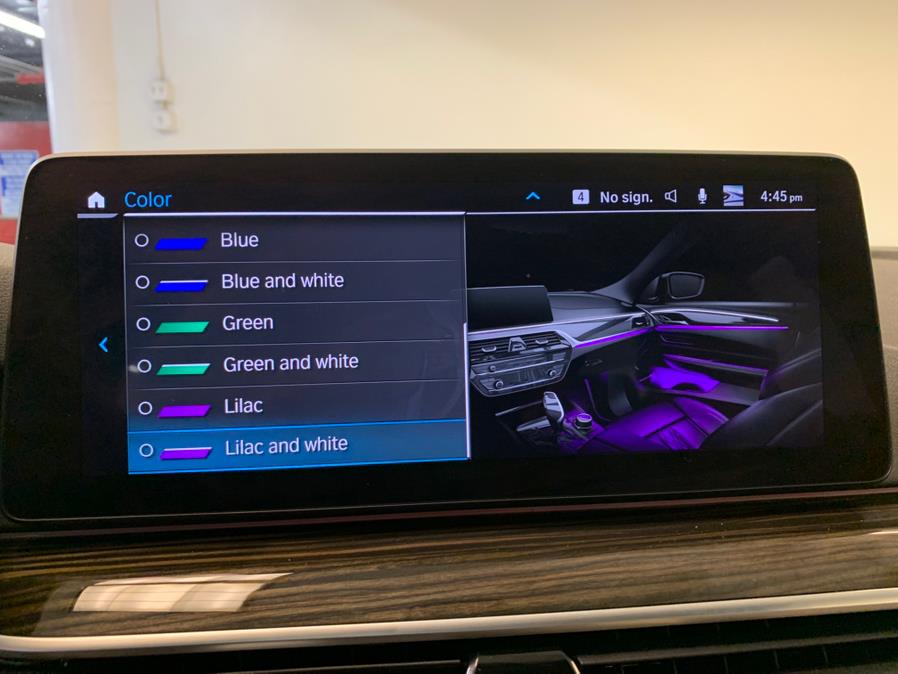 2022 BMW 5-Series 530i xDrive Sedan photo