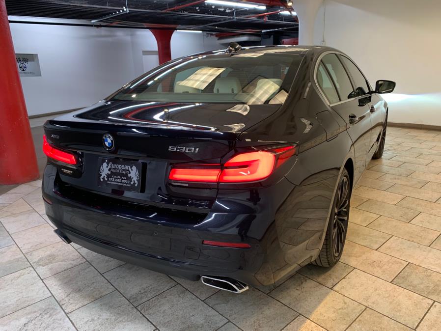 2022 BMW 5-Series 530i xDrive Sedan photo