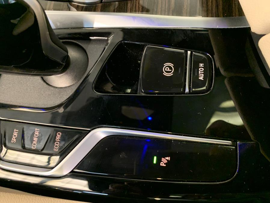 2022 BMW 5-Series 530i xDrive Sedan photo