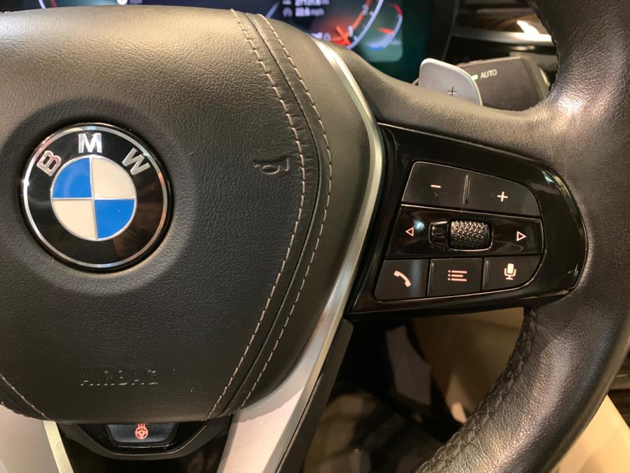 2022 BMW 5-Series 530i xDrive Sedan photo