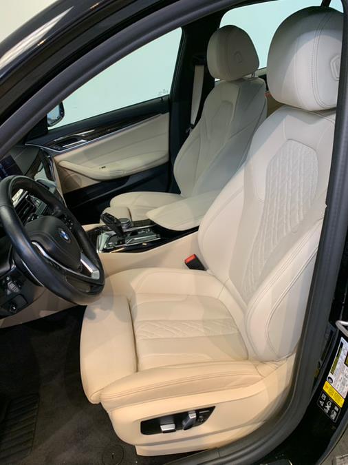 2022 BMW 5-Series 530i xDrive Sedan photo