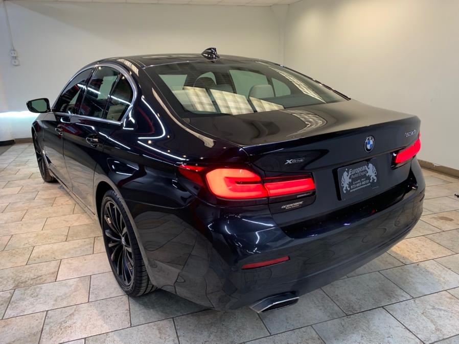 2022 BMW 5-Series 530i xDrive Sedan photo