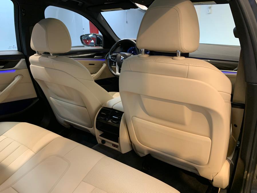 2022 BMW 5-Series 530i xDrive Sedan photo