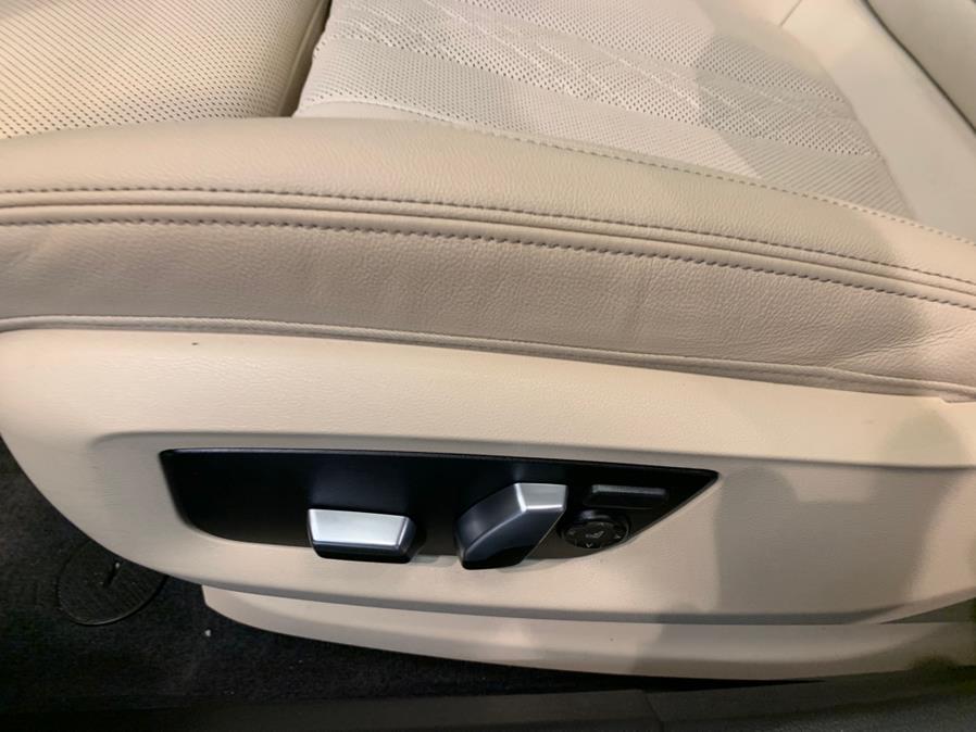 2022 BMW 5-Series 530i xDrive Sedan photo