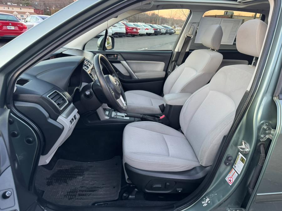 2017 Subaru Forester 2.5i Premium CVT photo