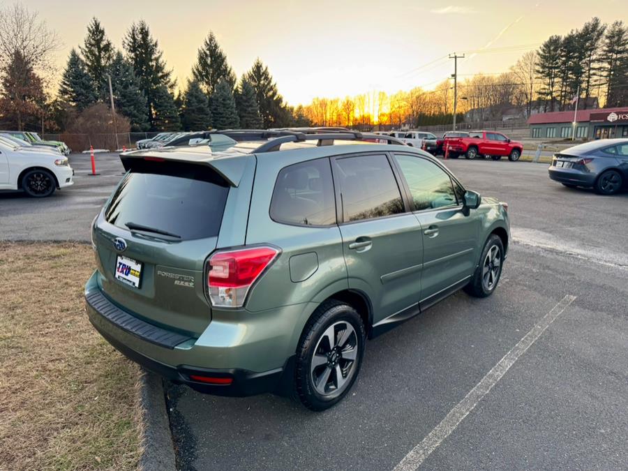 2017 Subaru Forester 2.5i Premium CVT photo