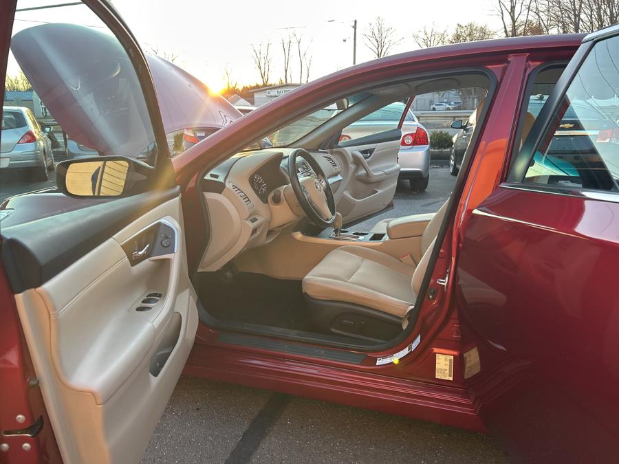 2015 Nissan Altima 4dr Sdn I4 2.5 S photo