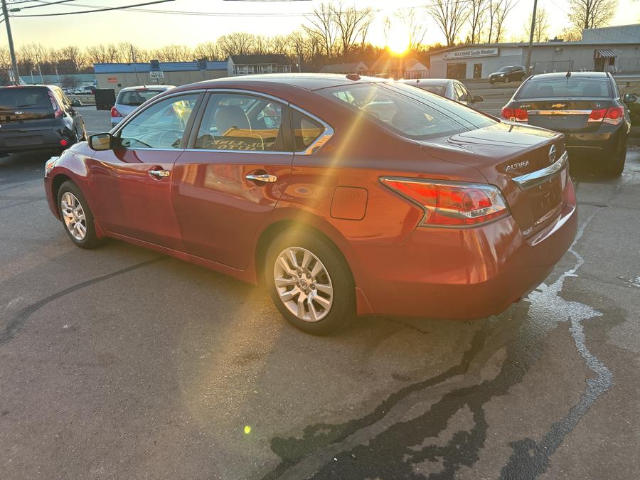 2015 Nissan Altima 4dr Sdn I4 2.5 S photo