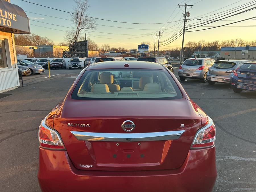 2015 Nissan Altima 4dr Sdn I4 2.5 S photo