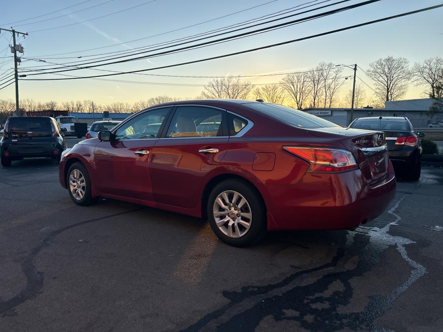 2015 Nissan Altima 4dr Sdn I4 2.5 S photo