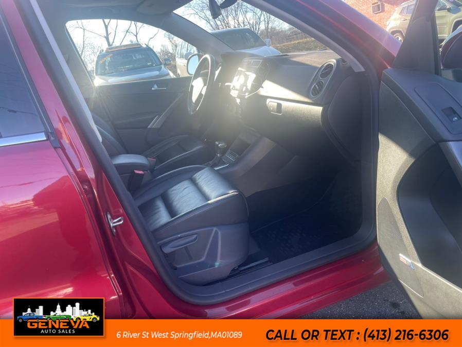 2009 Volkswagen Tiguan SE 4Motion photo