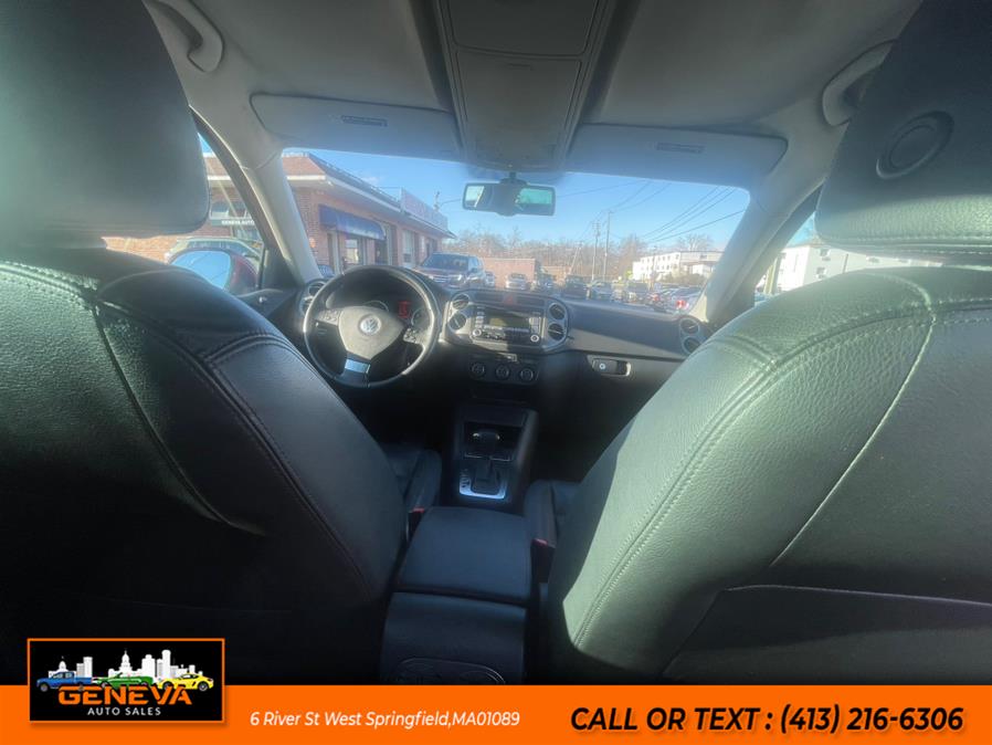 2009 Volkswagen Tiguan SE 4Motion photo
