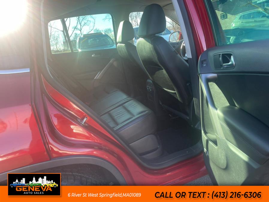 2009 Volkswagen Tiguan SE 4Motion photo