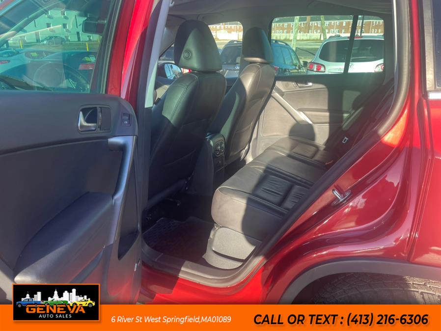 2009 Volkswagen Tiguan SE 4Motion photo