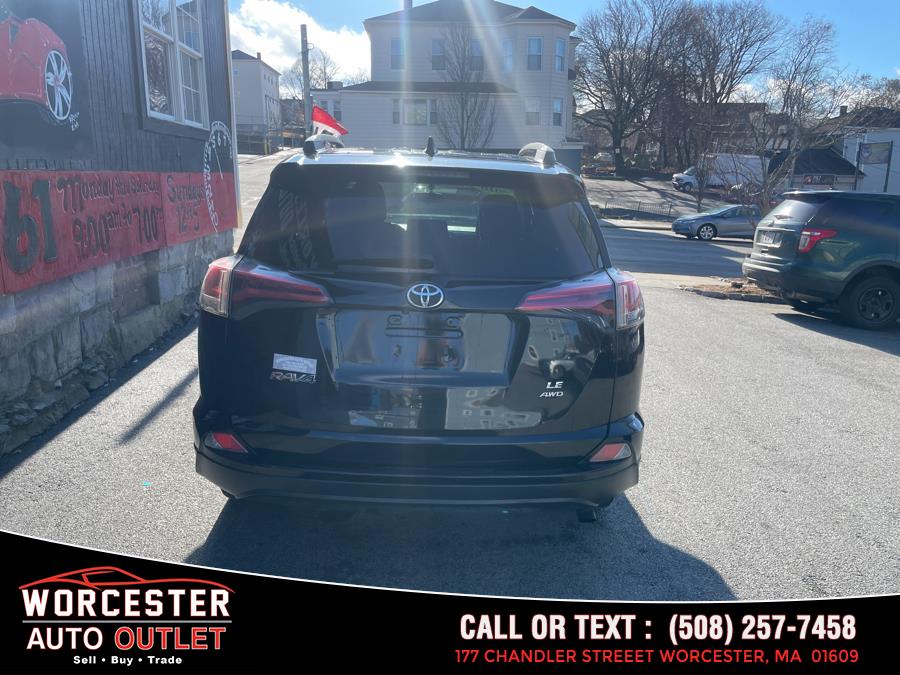 2016 Toyota RAV4 AWD 4dr LE (Natl) photo