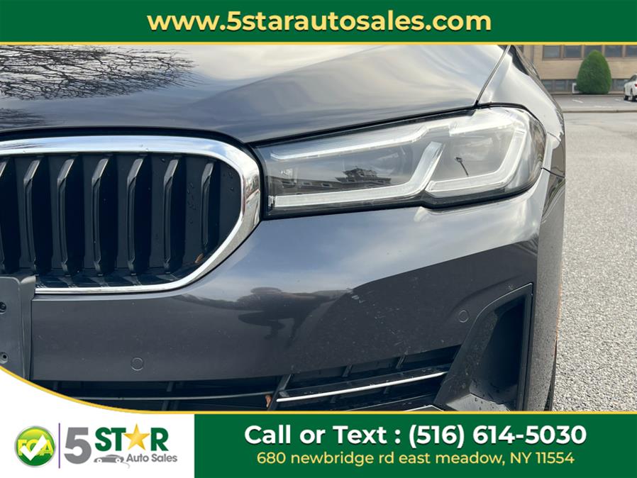 2021 BMW 5-Series 530i xDrive Sedan photo