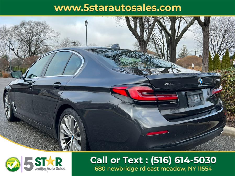 2021 BMW 5-Series 530i xDrive Sedan photo