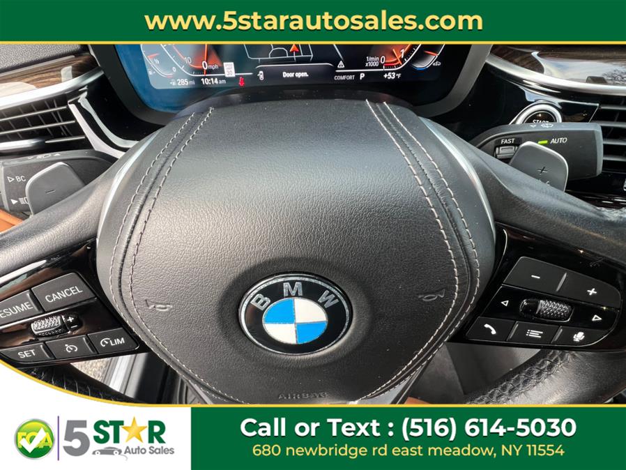 2021 BMW 5-Series 530i xDrive Sedan photo