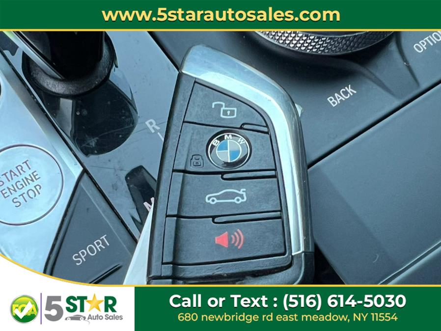 2021 BMW 3-Series 330i xDrive Sedan North Americ photo