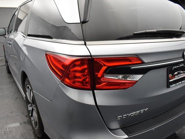 2022 Honda Odyssey Touring photo