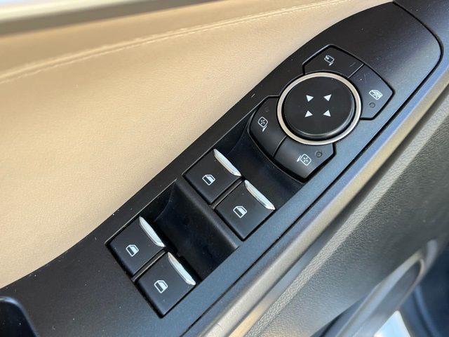 2020 Ford Explorer Limited photo