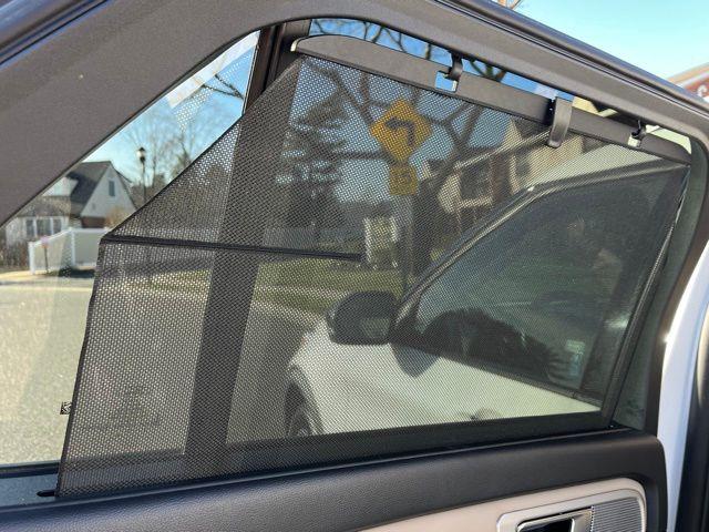 2020 Ford Explorer Limited photo