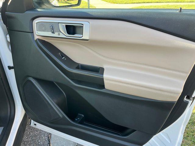 2020 Ford Explorer Limited photo