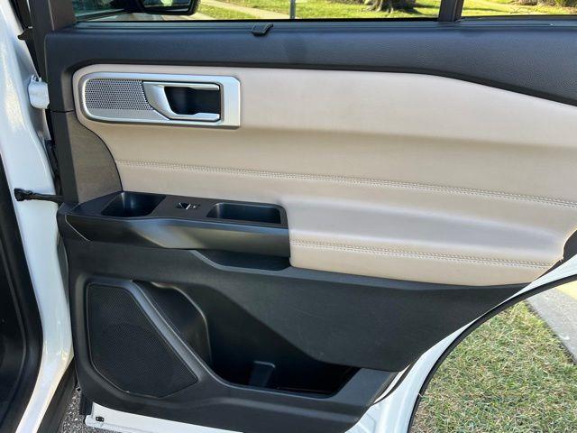 2020 Ford Explorer Limited photo