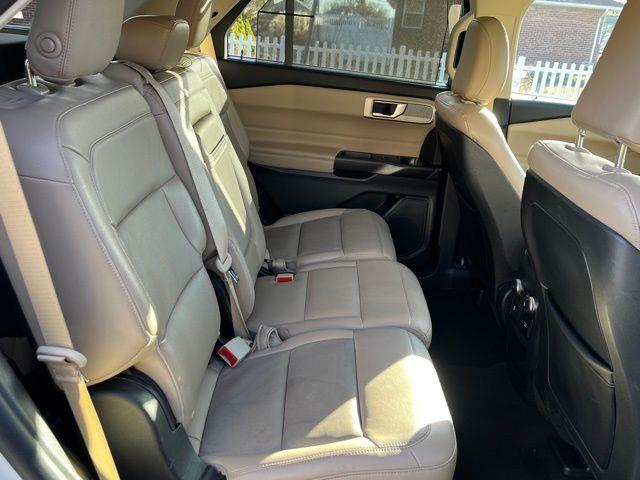 2020 Ford Explorer Limited photo