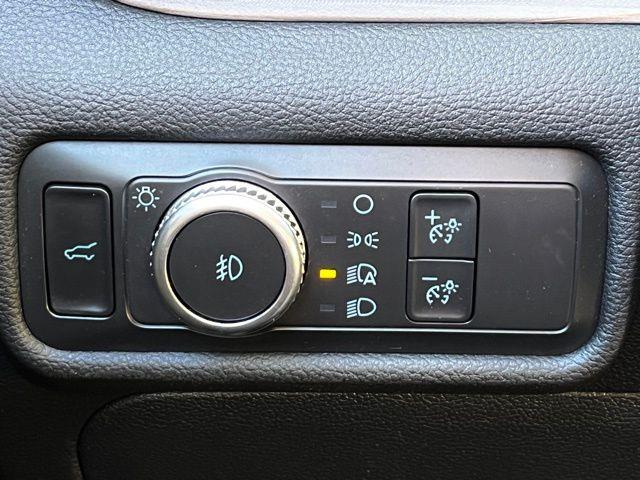 2020 Ford Explorer Limited photo