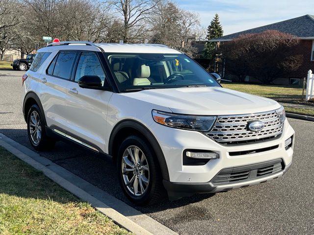 2020 Ford Explorer Limited photo
