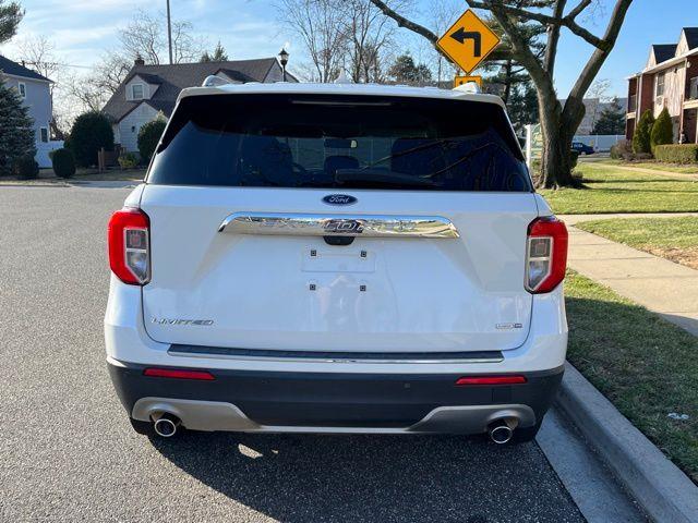 2020 Ford Explorer Limited photo