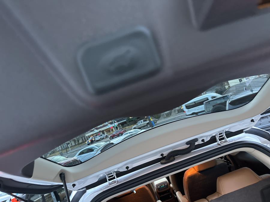 2017 Buick Enclave AWD 4dr Premium photo