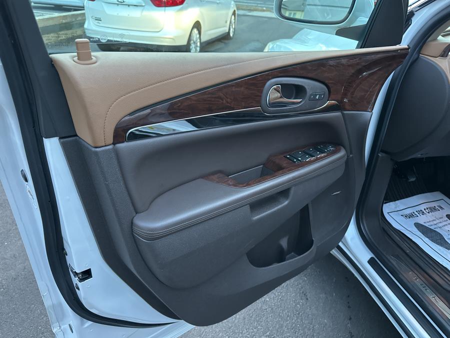 2017 Buick Enclave AWD 4dr Premium photo
