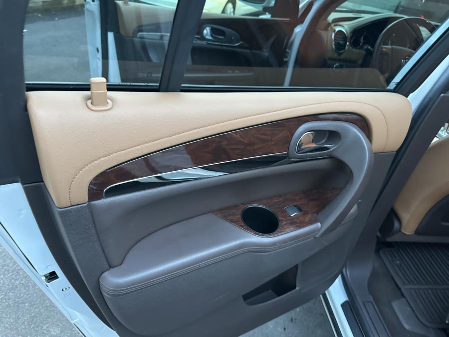 2017 Buick Enclave AWD 4dr Premium photo