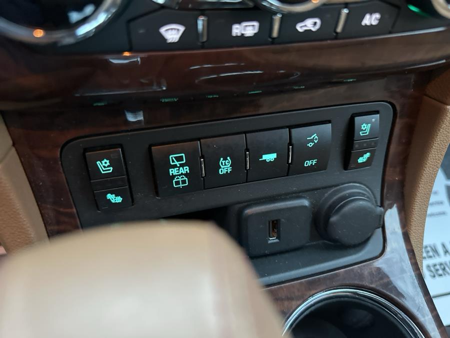 2017 Buick Enclave AWD 4dr Premium photo