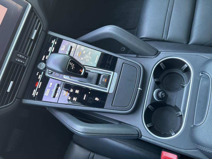 2021 Porsche Cayenne Base (Tiptronic) photo