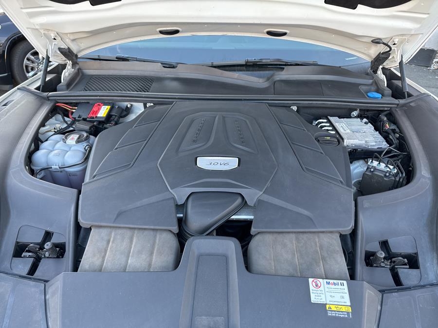 2021 Porsche Cayenne Base (Tiptronic) photo