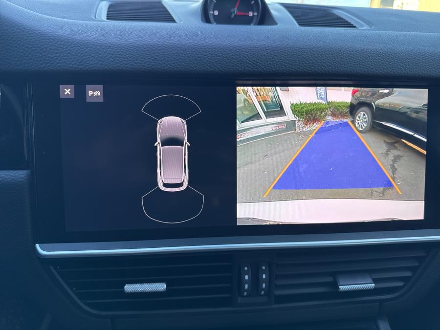 2021 Porsche Cayenne Base (Tiptronic) photo