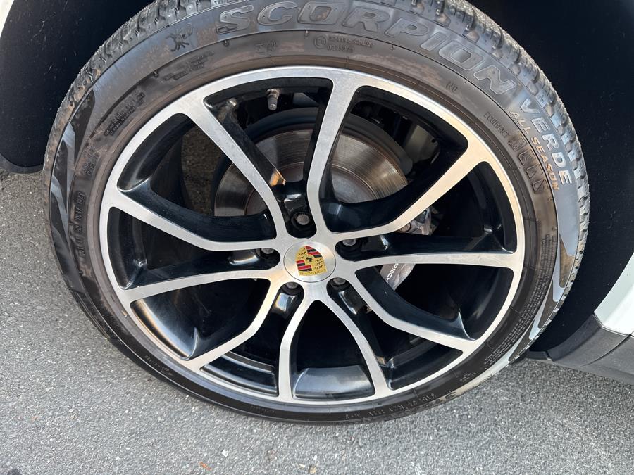 2021 Porsche Cayenne Base (Tiptronic) photo
