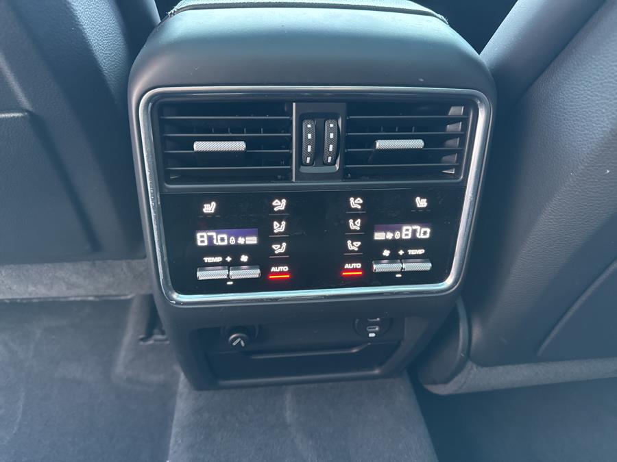 2021 Porsche Cayenne Base (Tiptronic) photo