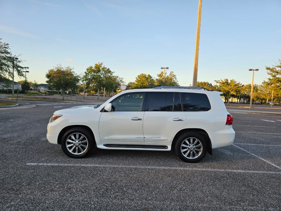 2009 Lexus LX 570 photo
