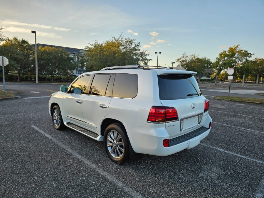 2009 Lexus LX 570 photo