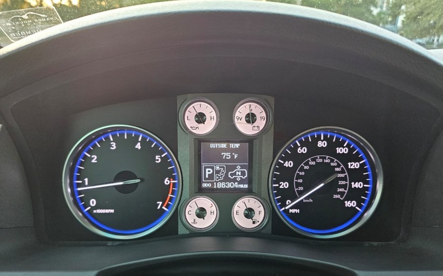 2009 Lexus LX 570 photo